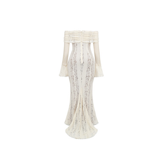 Celestia Lace – Elegantes Spitzenkleid mit Trompetenärmeln