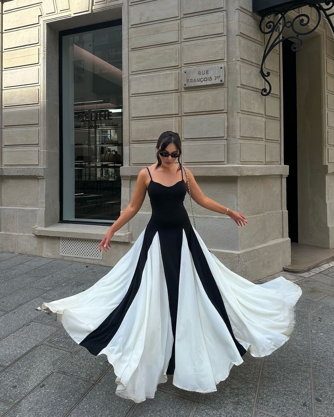 Noir Belle – Kleid mit ausgestelltem Rock