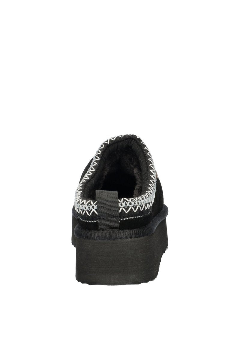 Cozy Chic - Boots
